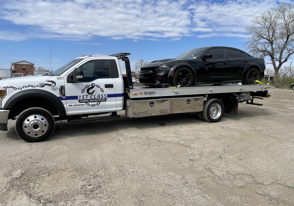 1st Class Towing and Recovery Images 4